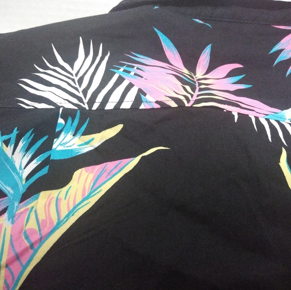 Original Use Floral Print Button Up Shirt - Picture 2 of 6